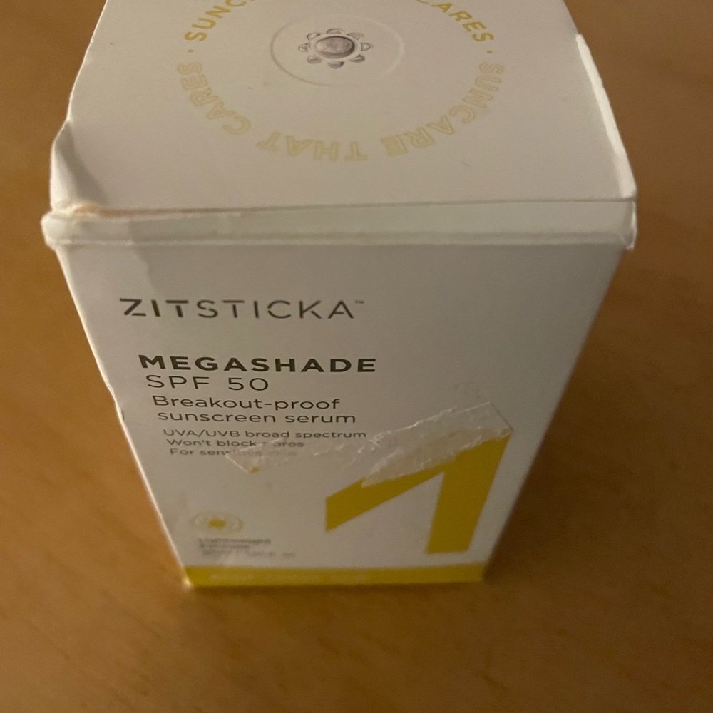 New Zitsticka Megashade SPF 50 Break Out Proof Sunscreen Serum Size 1.01oz - Picture 2 of 9